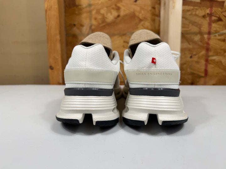 On Running Cloudnova Running Shoes White/Eclipse Womens Size 7.5 Lightly Worn