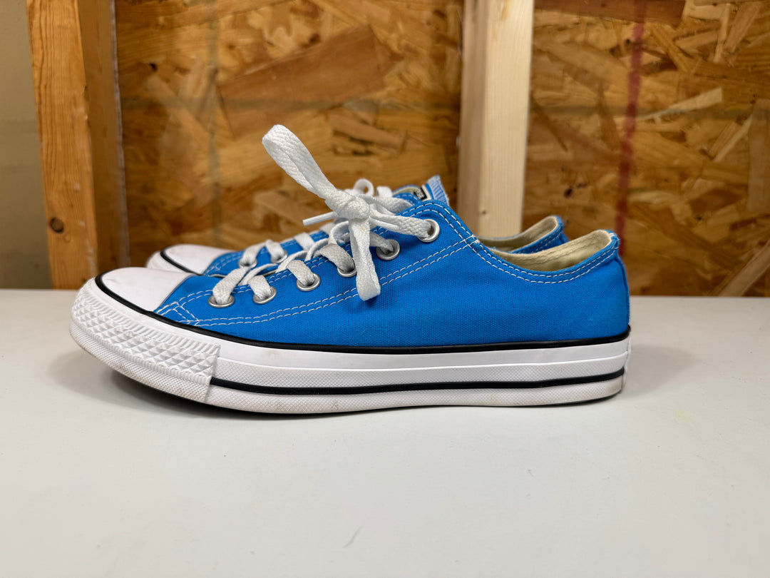 Converse Chuck Taylor All Star Low Top Blue Hero  Size Men's 6.5/ Women's 8.5 Lightly Worn 161422F