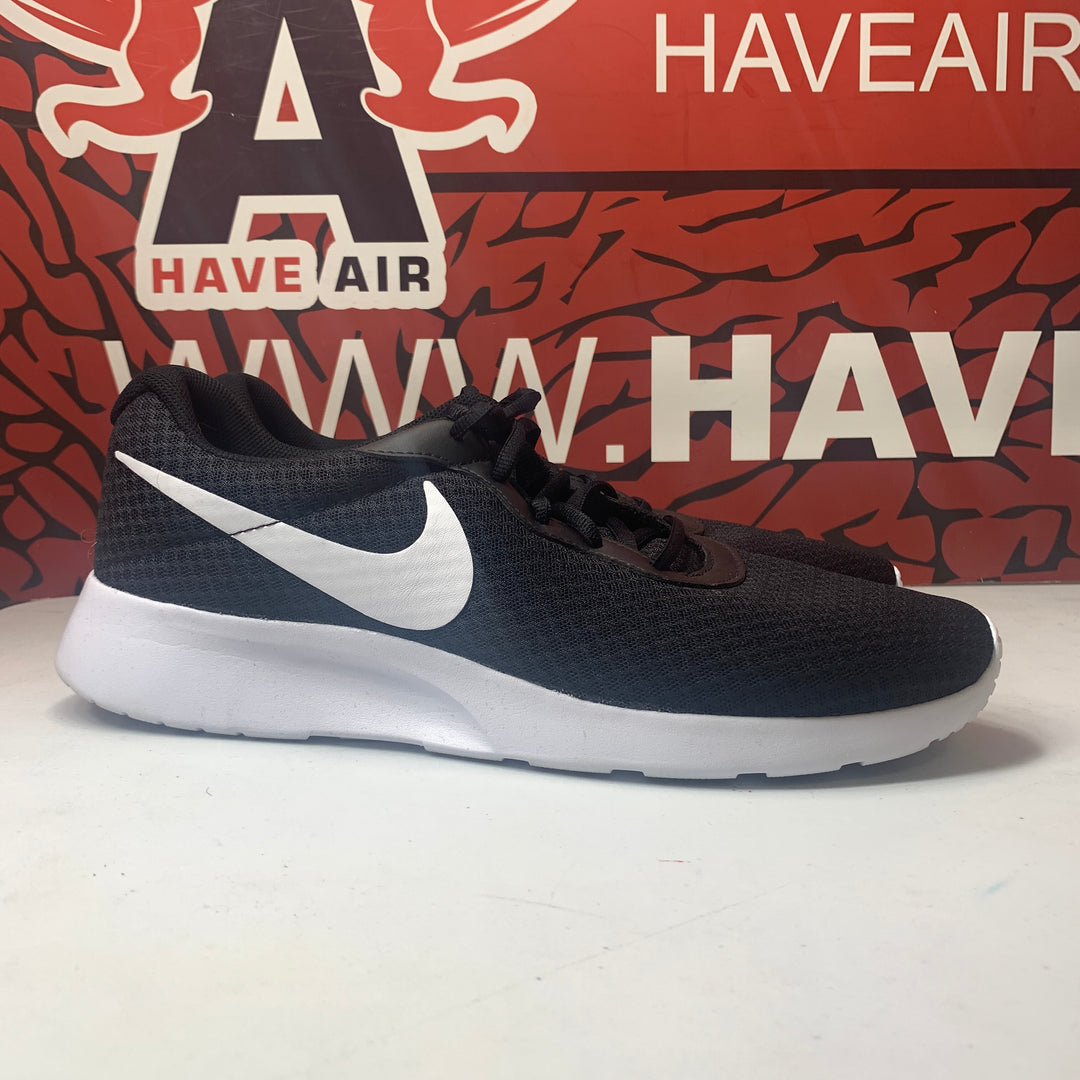 Nike Tanjun Running Shoes Black/White Mens Size 11.5 Worn