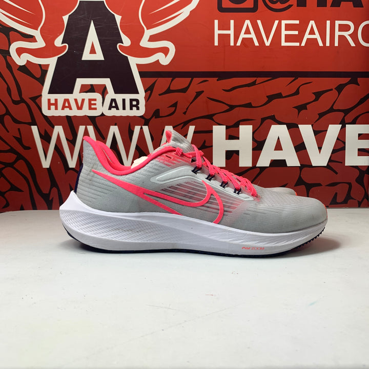 Nike Air Zoom Pegasus 39 Pure Platinum/Hyper Pink Womens Size 10 Worn