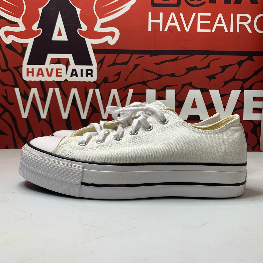 Converse Chuck Taylor All Star Lift Platform Low Canvas White/Black Womens Size 9.5 Worn