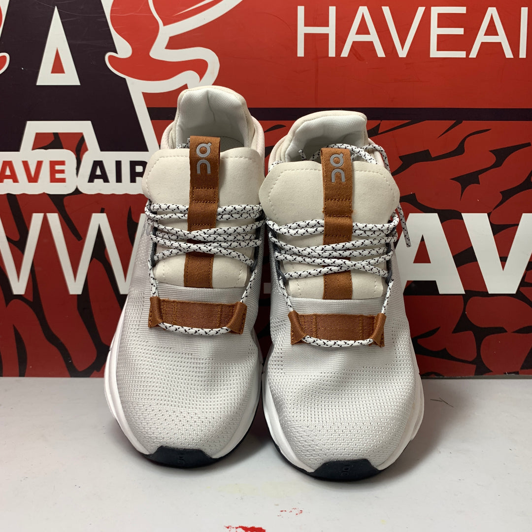 On Running Cloudnova Running Shoes White/Pearl Womens Size 7 Lightly Worn