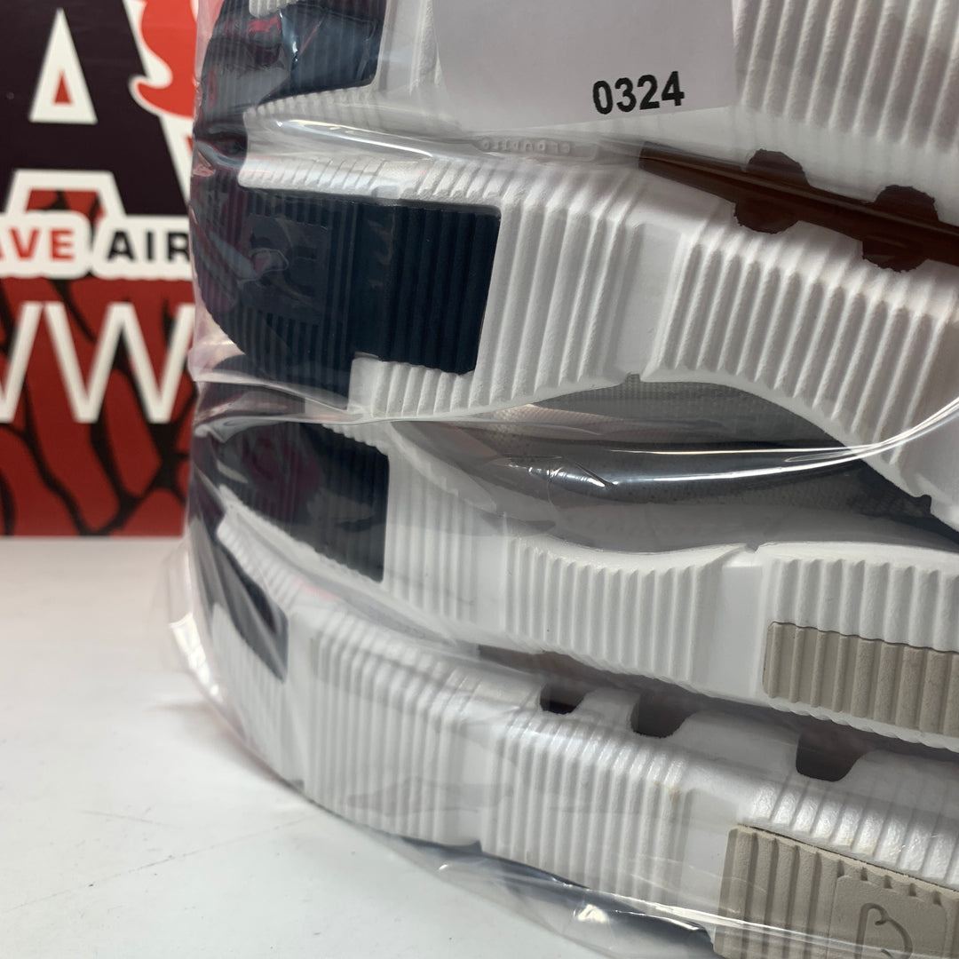 On Running Cloudnova Running Shoes White/Pearl Womens Size 7 Lightly Worn