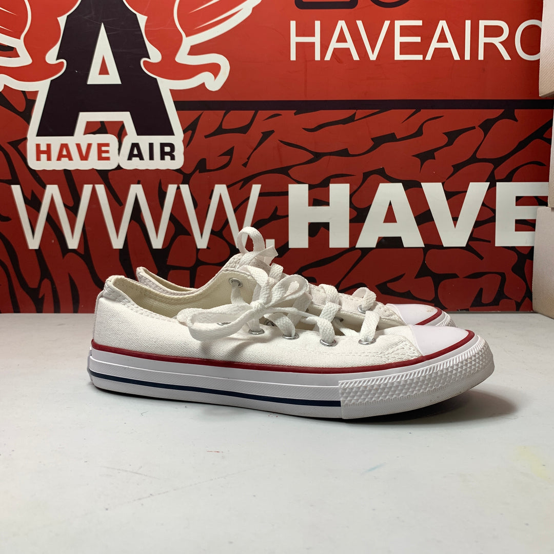 Converse Chuck Taylor All Star Classic Low Optical White Size 3 Little Kids Lightly Worn