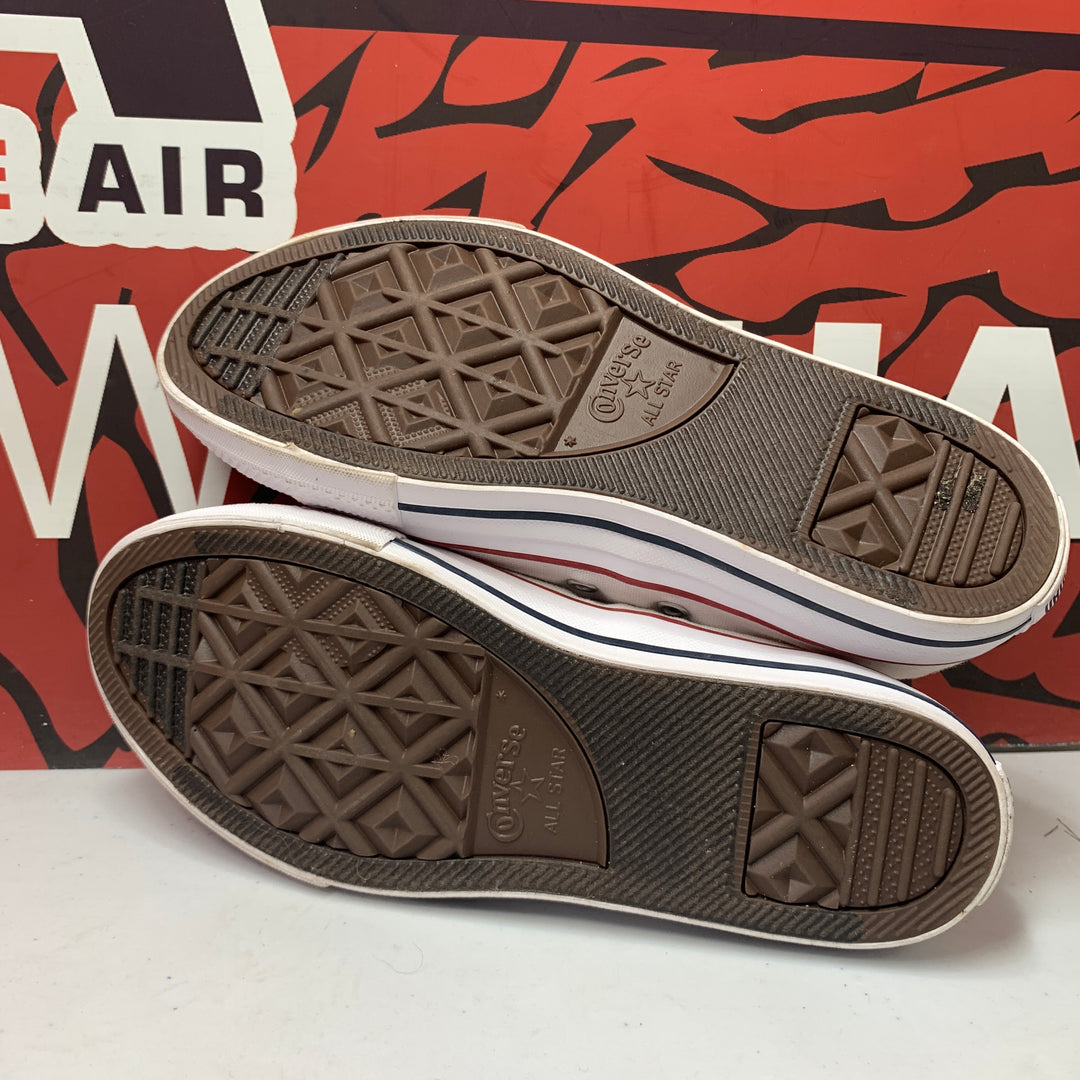 Converse Chuck Taylor All Star Classic Low Optical White Size 3 Little Kids Lightly Worn