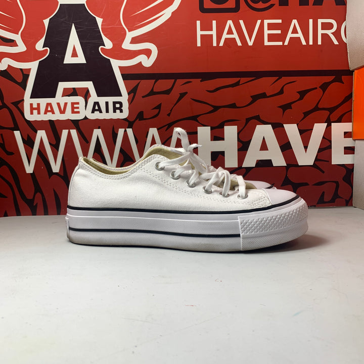 Converse Chuck Taylor All Star Lift Platform Low Canvas White/Black Womens Size 8 Lightly Worn