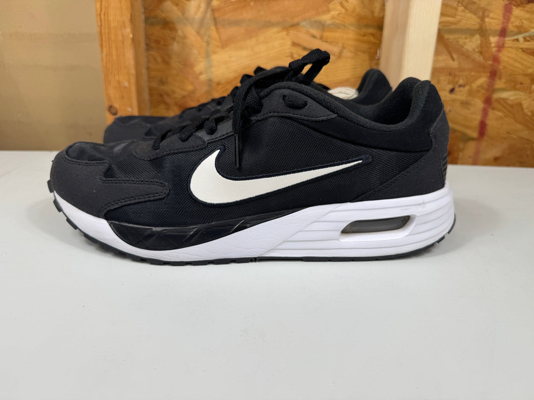 Nike Air Max Solo Black/Anthracite/White Mens Size 10 Lightly Worn DX3666-002