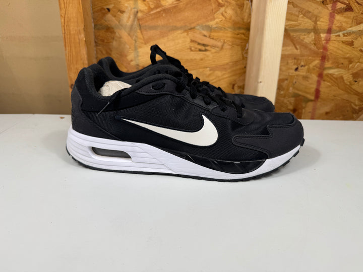 Nike Air Max Solo Black/Anthracite/White Mens Size 10 Lightly Worn DX3666-002