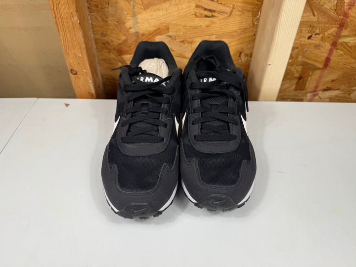Nike Air Max Solo Black/Anthracite/White Mens Size 10 Lightly Worn DX3666-002