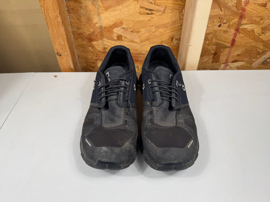 On Running Cloud 5 Running Shoes All Black Mens Size 11 Worn