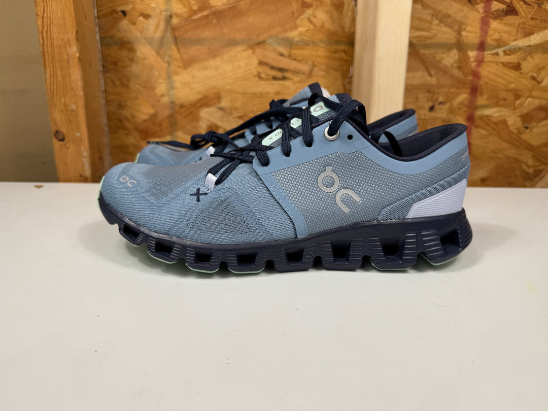 On Running Cloud X 3 Wash/Ink Womens Size 7.5 New