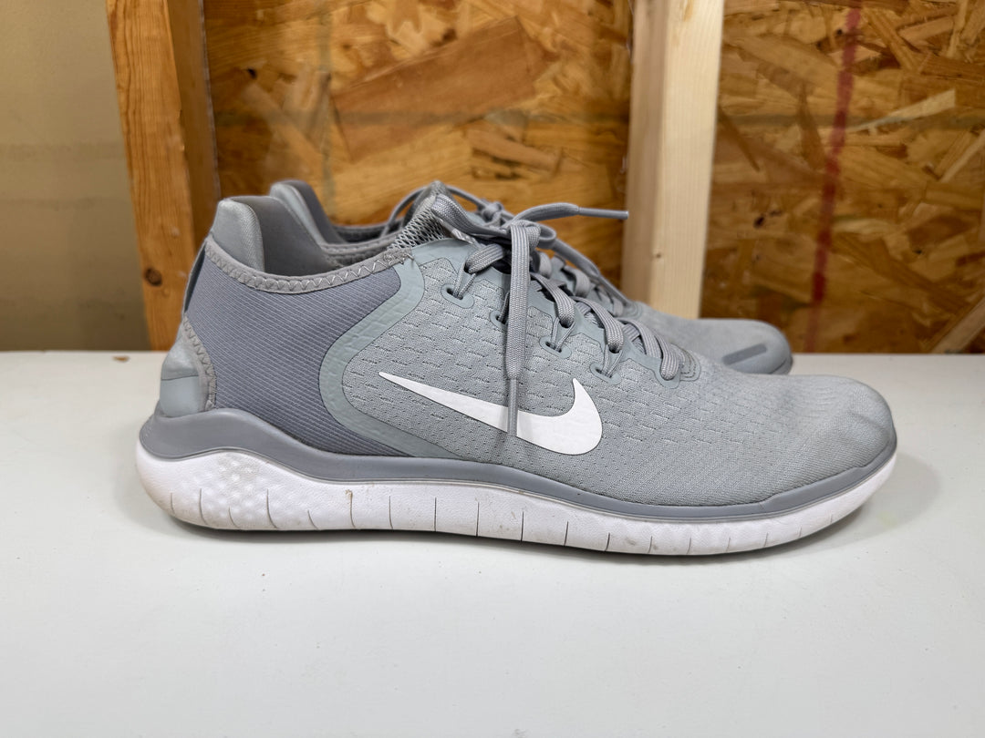 Nike Free Run 2018 Wolf Grey/White Mens Size 12 Lightly Worn 942836-003