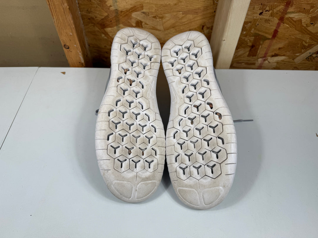 Nike Free Run 2018 Wolf Grey/White Mens Size 12 Lightly Worn 942836-003