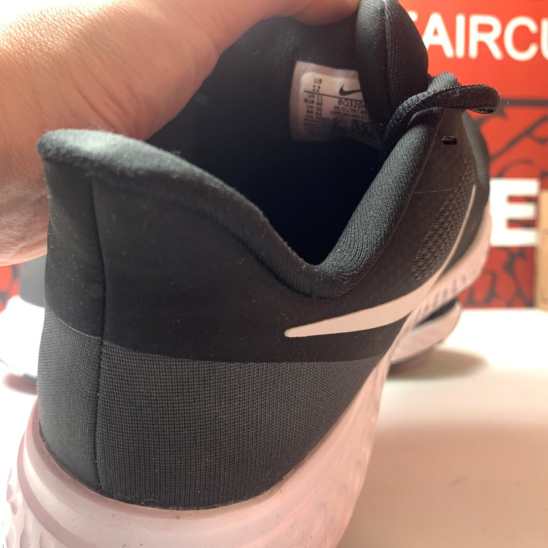 Nike Revolution 5 Running Shoe Black/White Mens Size 12 Lightly Worn