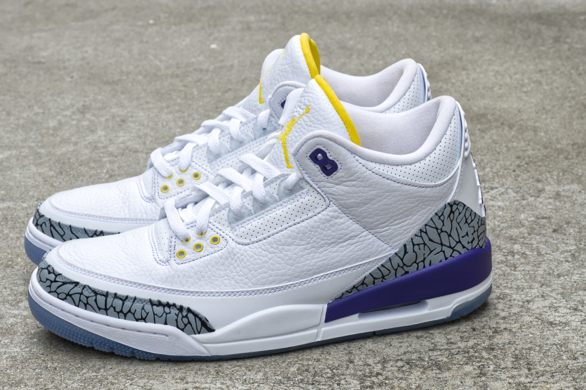 kobe air jordan 3s