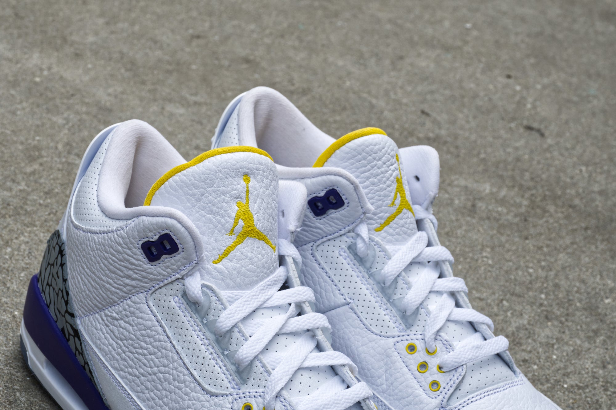 jordan 3s lakers