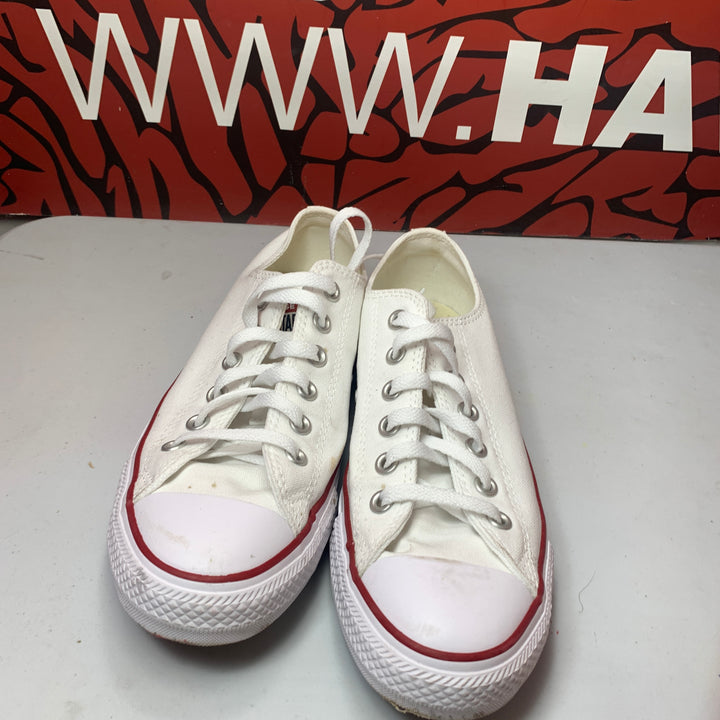 Converse Chuck Taylor All Star Classic Low Optical White  Size Mens 6.5/Womens 8.5 Worn