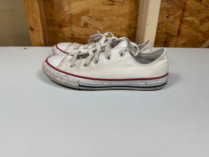 Converse Chuck Taylor All Star Classic Low Top  Optical White  Size 2.5 Little Kid Worn 3J256