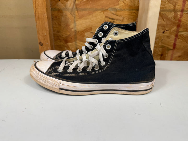 Converse Chuck Taylor All Star Classic High Top Black/White Size Men's 7/ Women's 9 Worn M9160