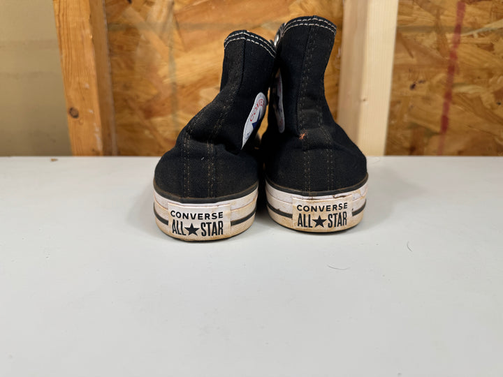 Converse Chuck Taylor All Star Classic High Top Black/White Size Men's 7/ Women's 9 Worn M9160