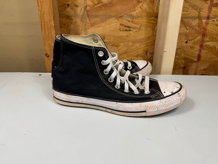 Converse Chuck Taylor All Star Classic High Top Black/White Size Men's 7/ Women's 9 Worn M9160