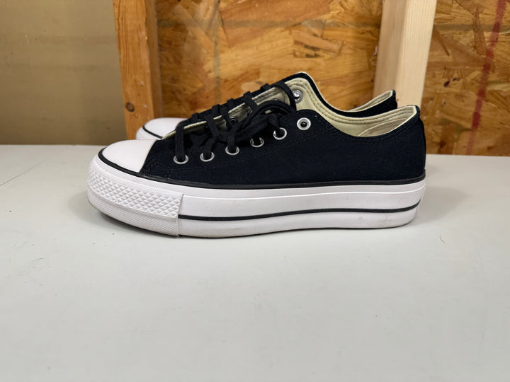 Converse Chuck Taylor All Star Lift Platform Canvas Black/White Womens Size 8.5 Lightly Worn 560250F