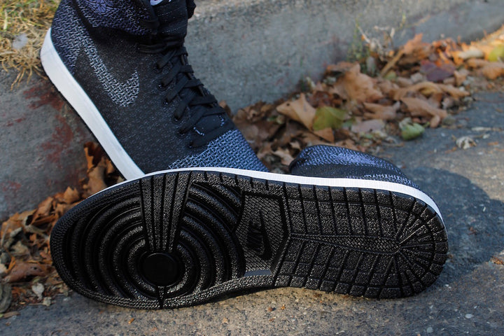Blackout MTM Jordan 1