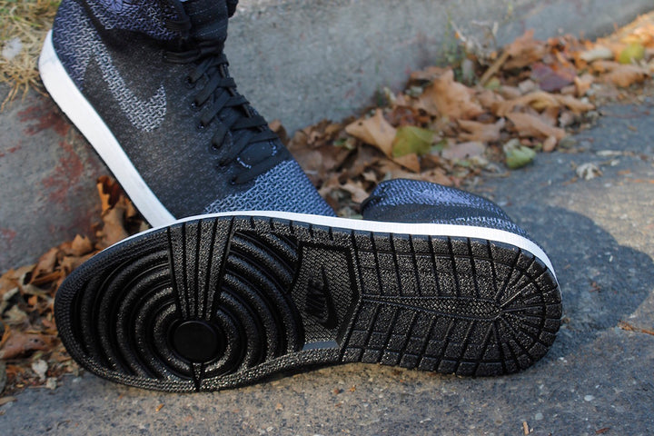 Blackout MTM Jordan 1