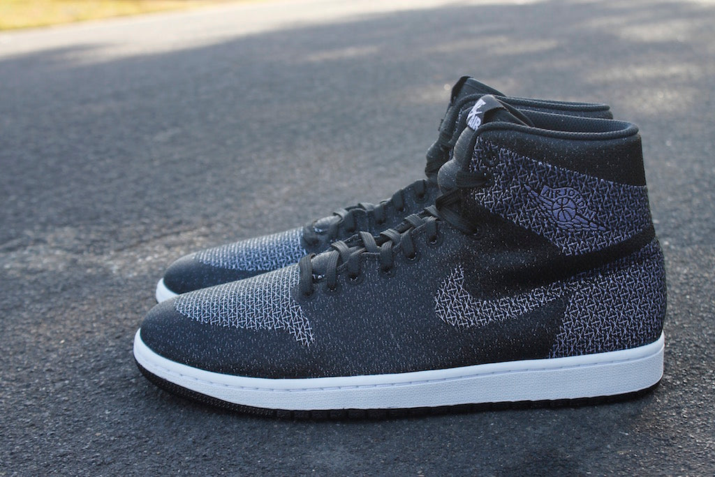 Blackout MTM Jordan 1