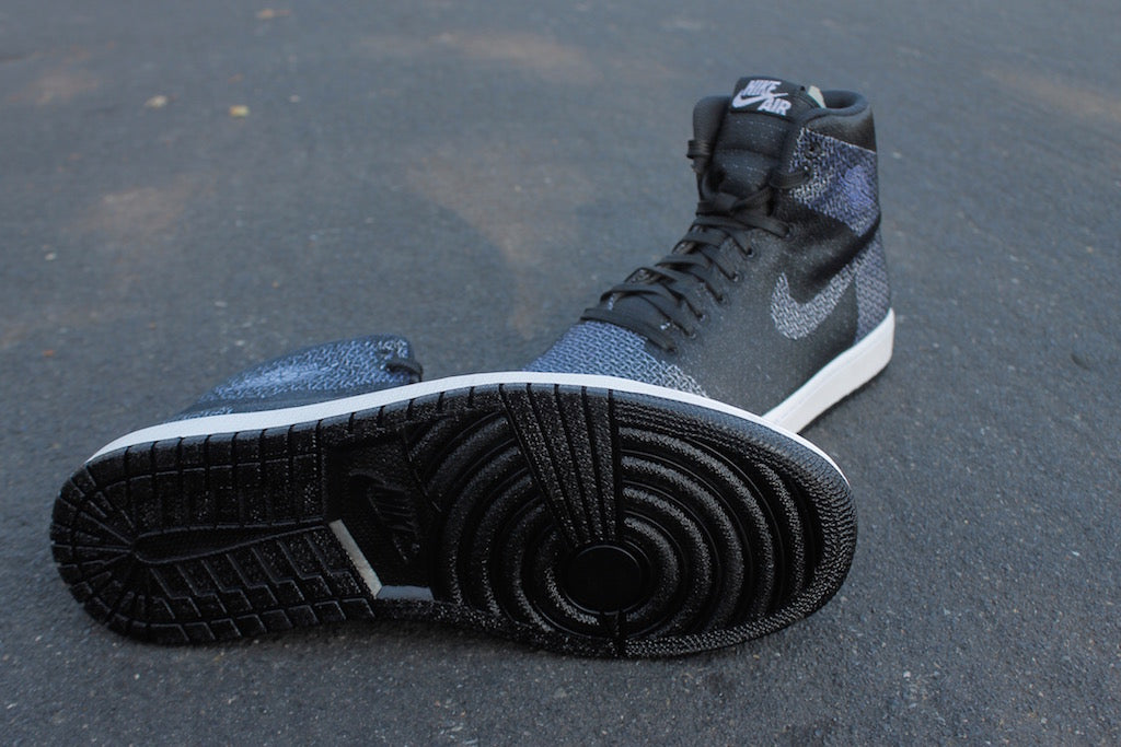 Blackout MTM Jordan 1