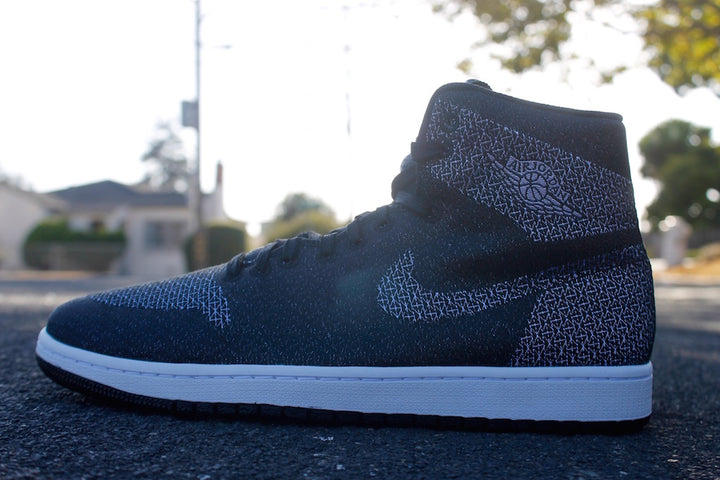 Blackout MTM Jordan 1