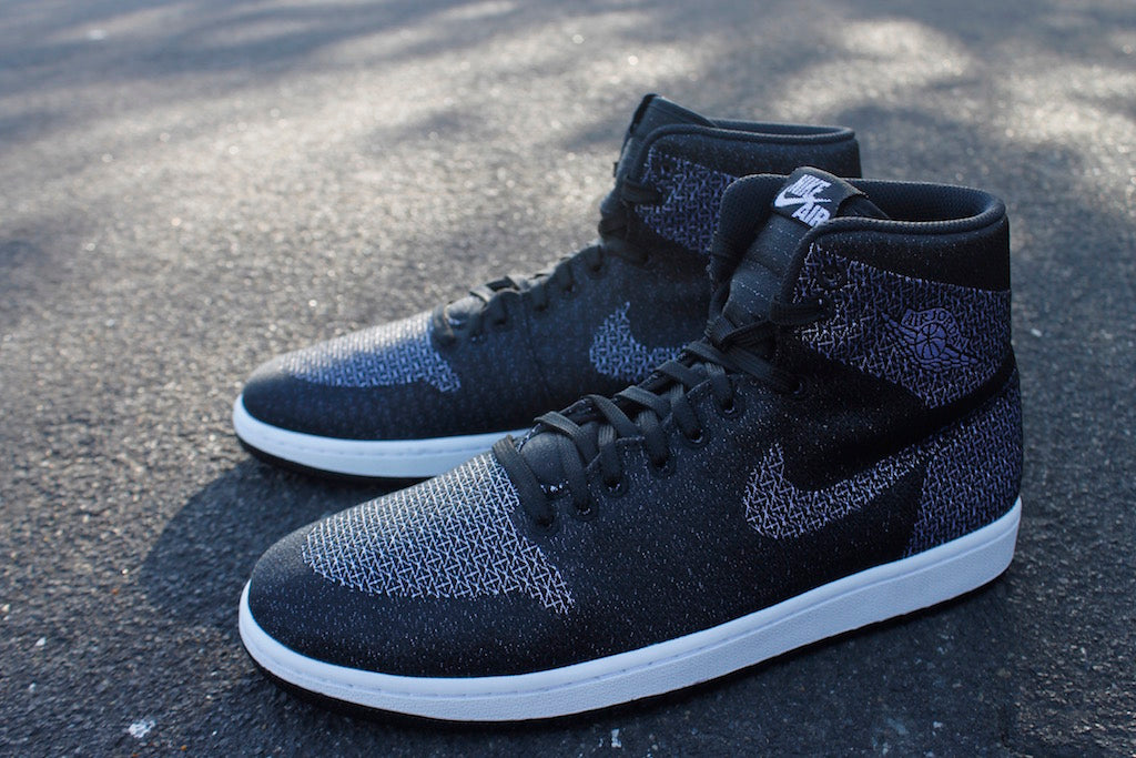 Blackout MTM Jordan 1